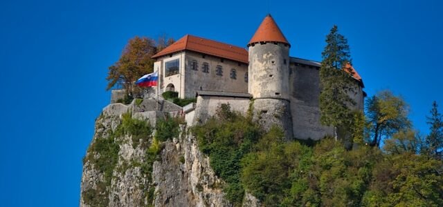 renan-greca-xjsqbIyPzJo-unsplash Štanjel Slovenia TripCom private transfers